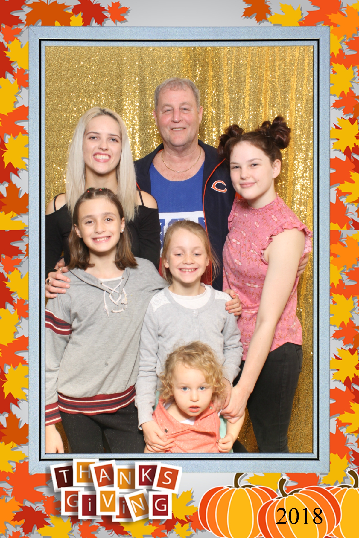 Thanksgiving 2018 | View more photos from the event at gallery.niknoxphotobox.com/u/NiKnox-Photo-Box/Thanksgiving-2018